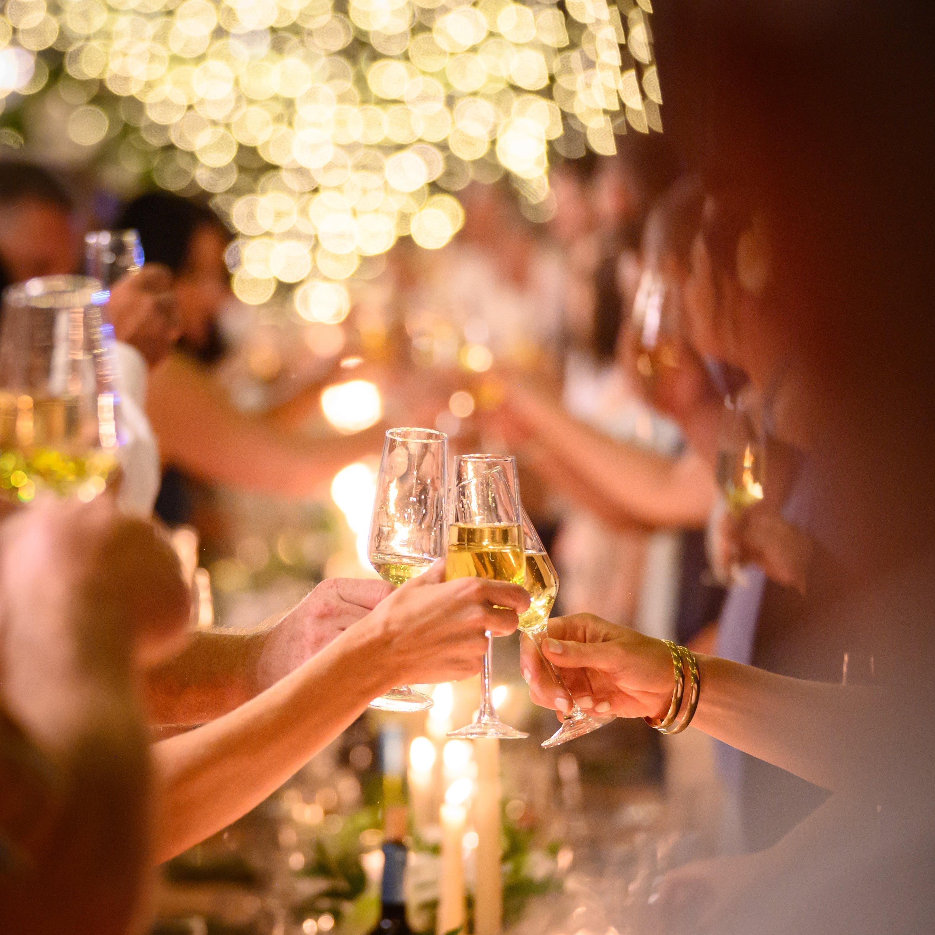 Holiday Grazing Smarts: 10 Expert Tips to Eat Smart at Parties & Stay Fit
