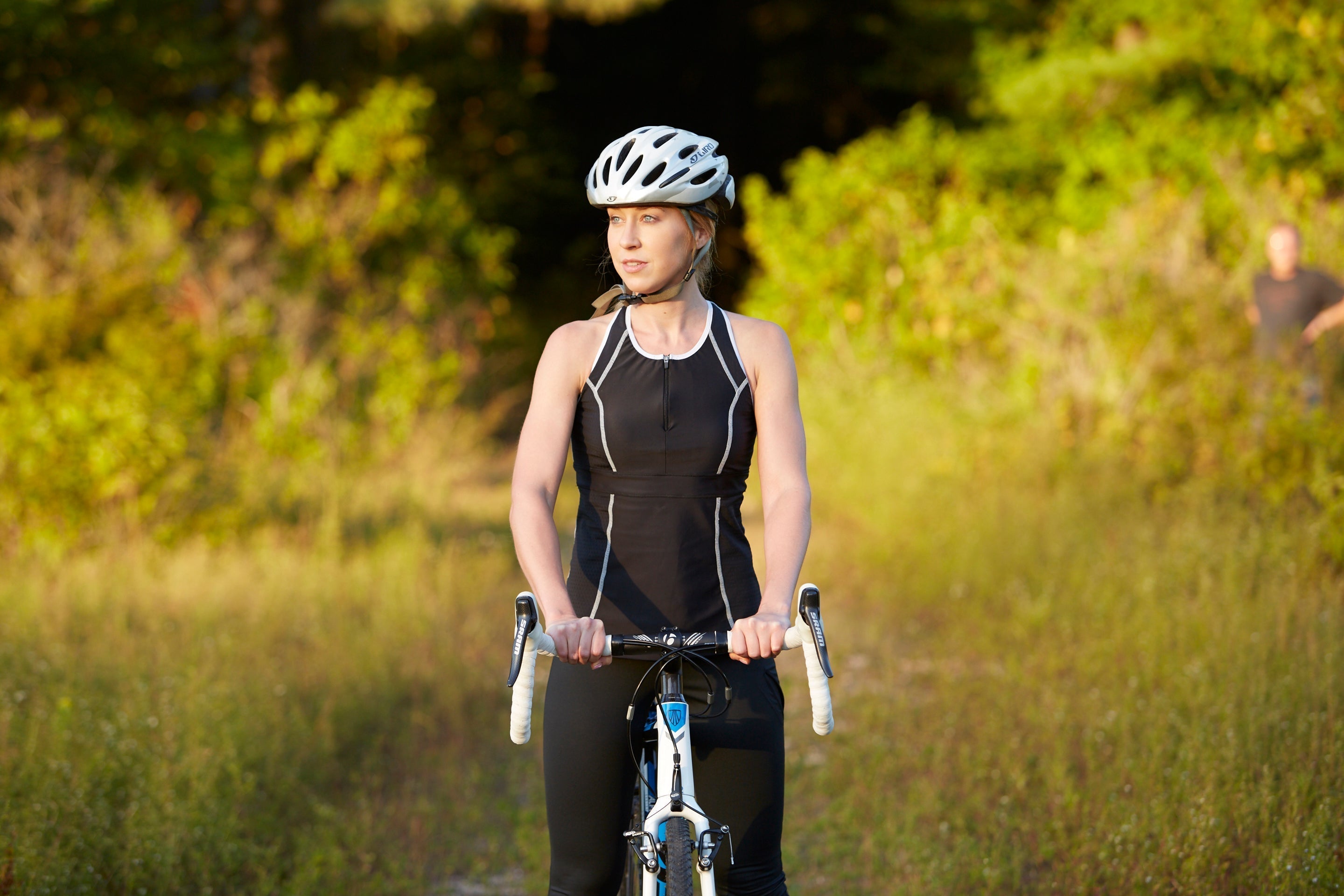 Why Warp Knit Compression is the Ultimate Game-Changer for Athletic Apparel